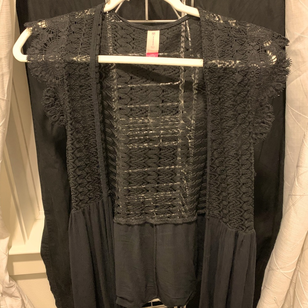 Black lace Shaw